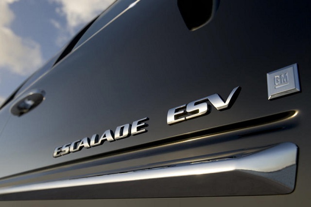 2023 Cadillac Escalade ESV redesign